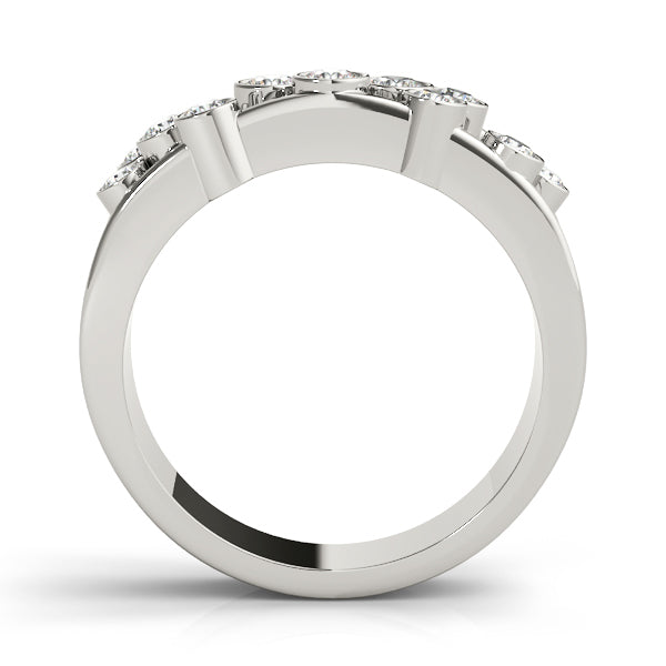 18K White Gold Multi-Diamond Right Hand Ring